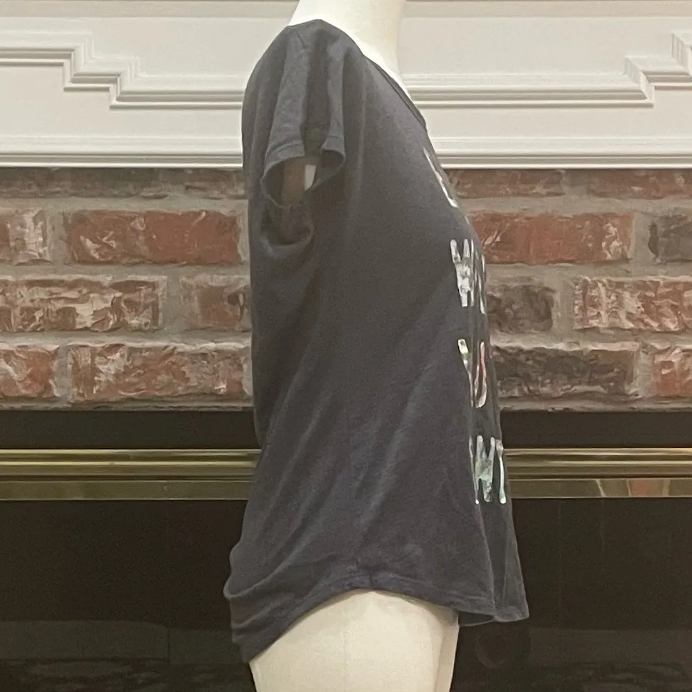 “Bloom Where You’re Planted” grey tee / XS / Excellent condition - Image 5