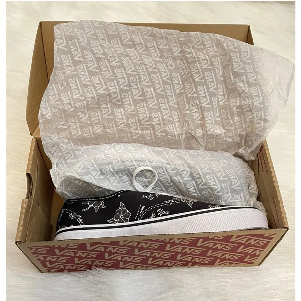 VANS Thank You Floral Flowers Black Sneakers Size 4 Men 5.5 Women - New in box - Image 6