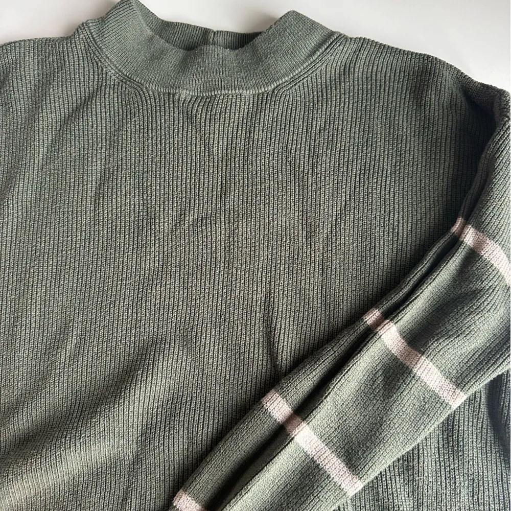 American Eagle great sweater - Image 2