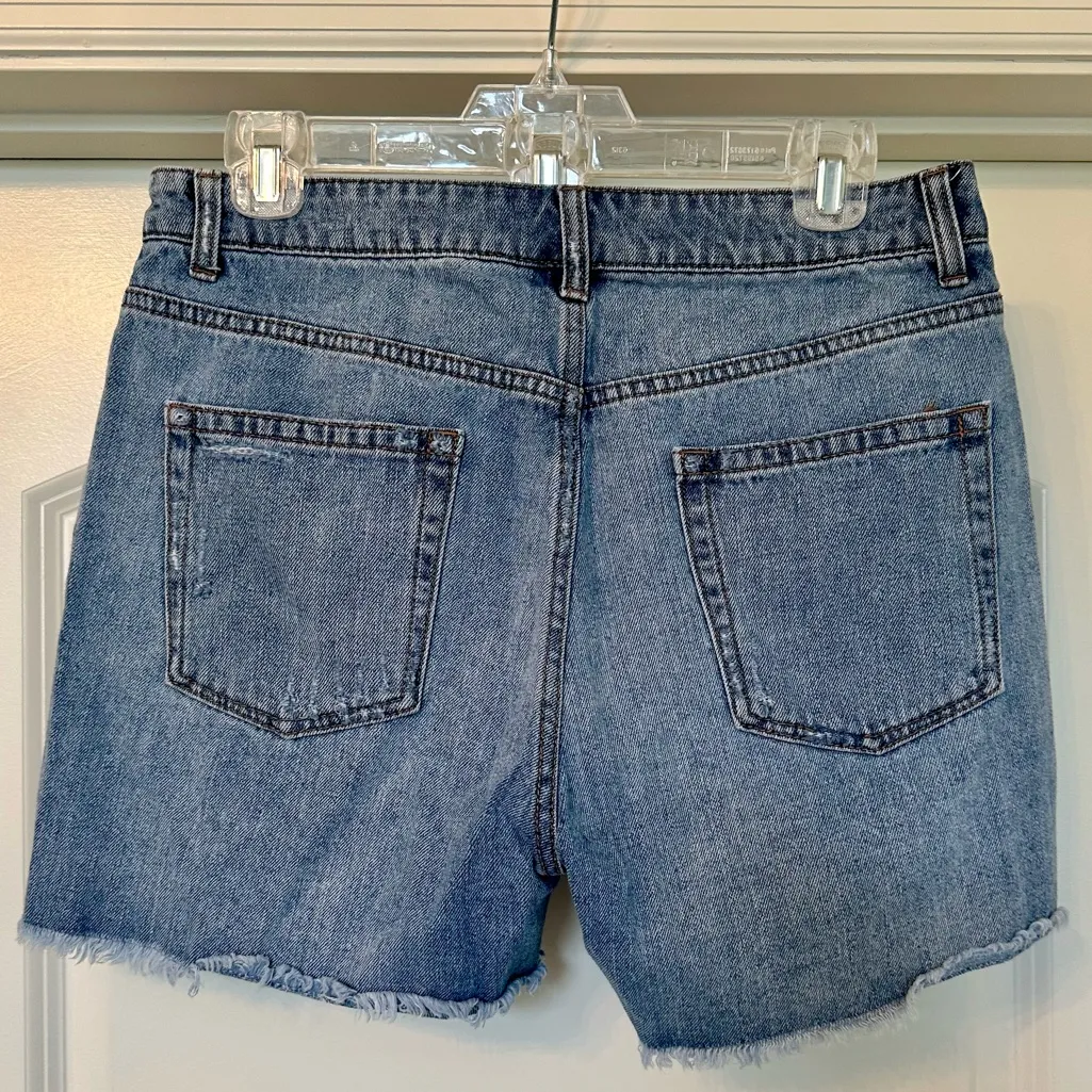 Wild Fable - High Rise Distressed Denim Shorts - perfect condition 💙 - Image 2