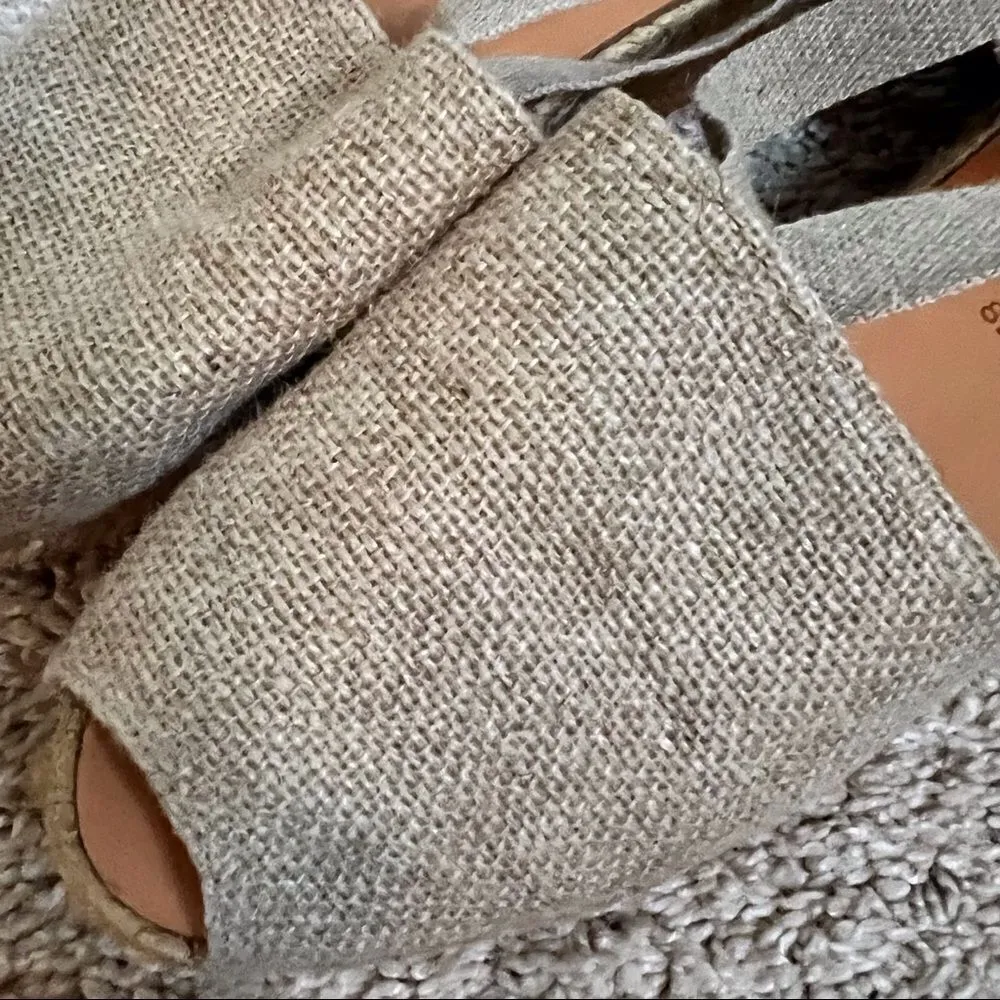 Unisa Sandal, Pre-loved condition.  Built for comfort and style.  Made in Spain. - Image 2