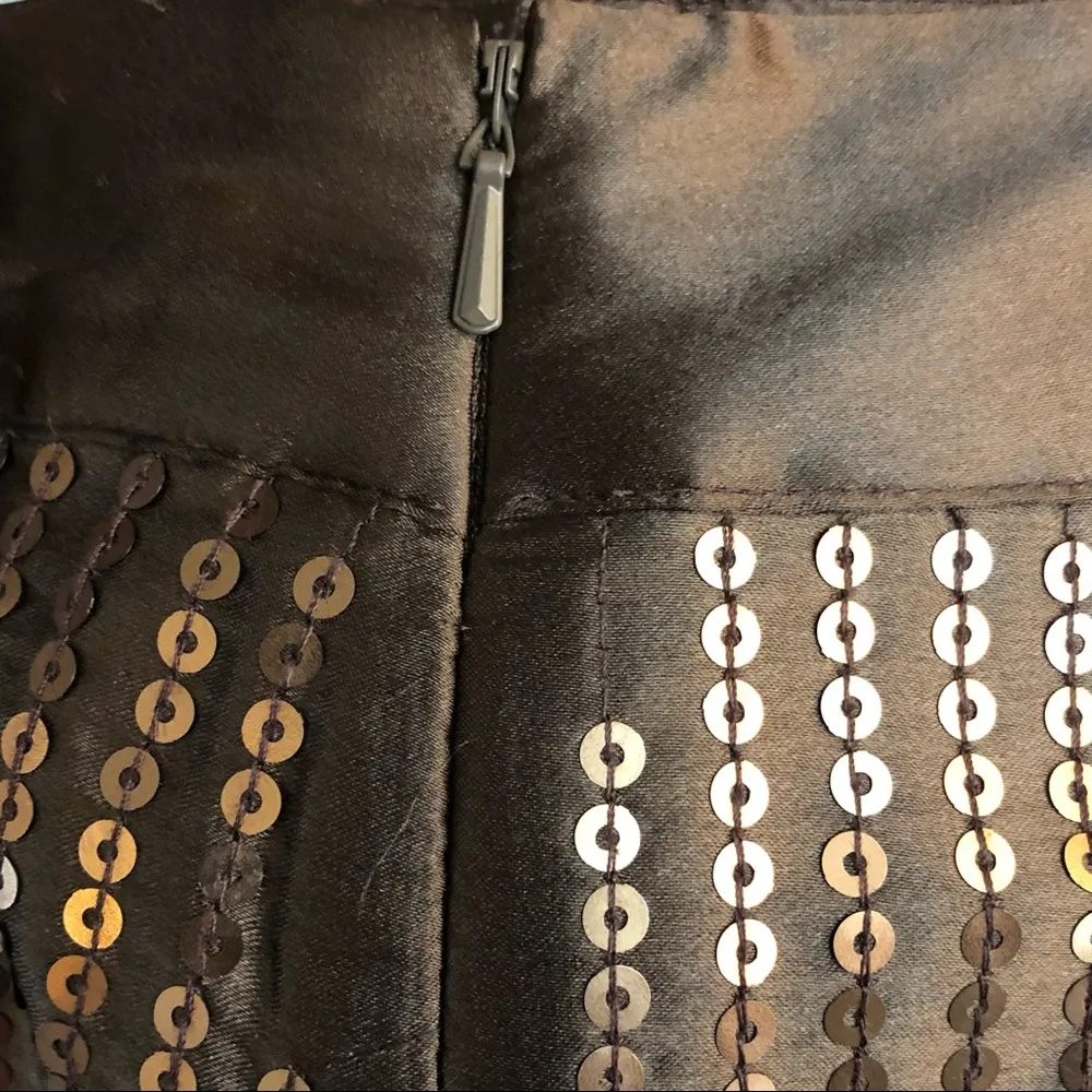 Gap Bronze Mini Skirt with Sequins in Size 6 - Image 4