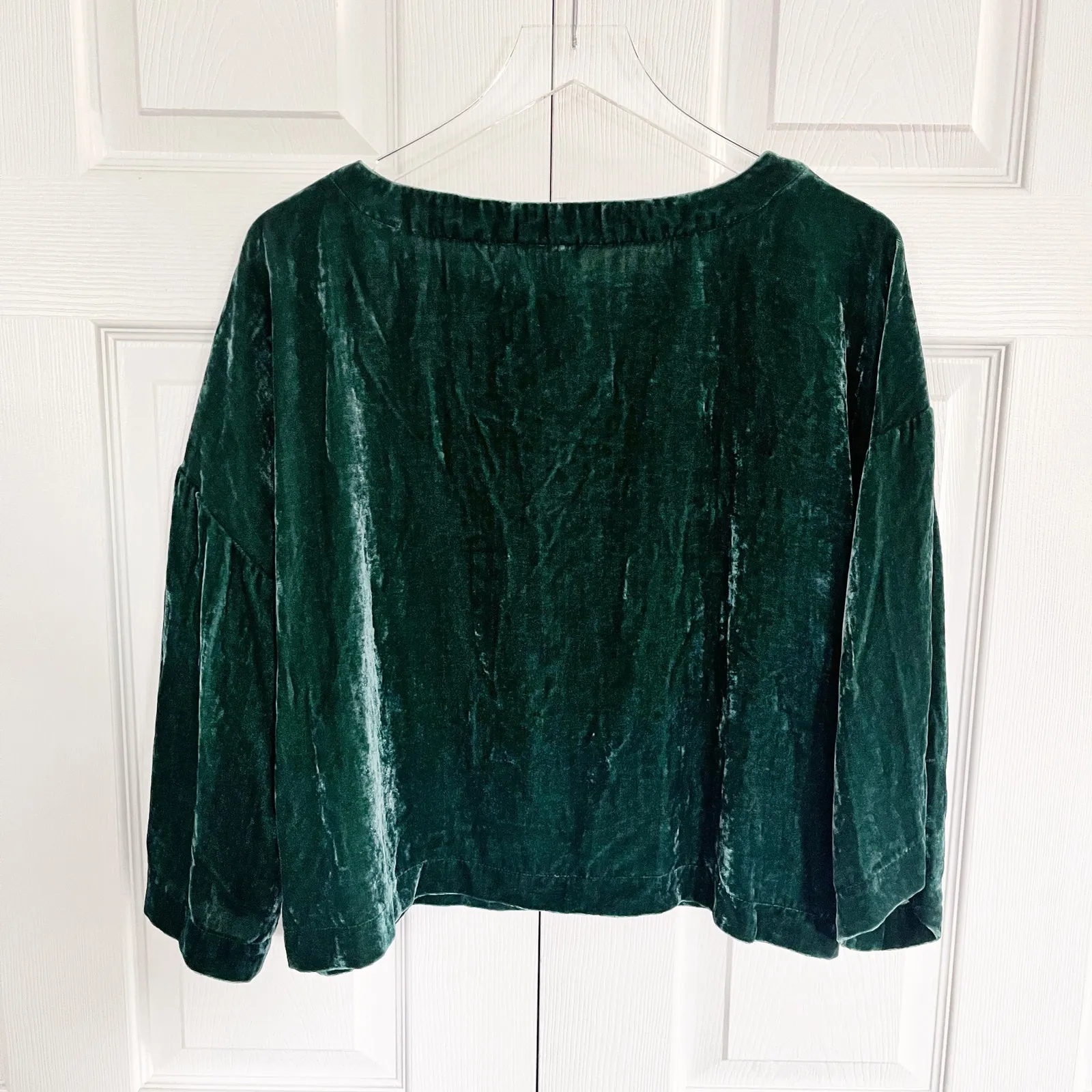 Cupcakes & Cashmere Anthropologie Christel Romantic Velvet Top Green Size L - Image 7