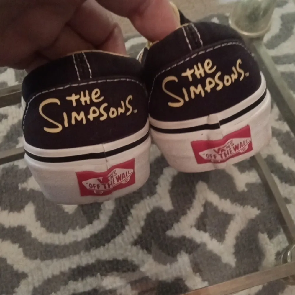 Vans Colaboration with The Simpsons size 4 youth or 5.5 women - Image 3