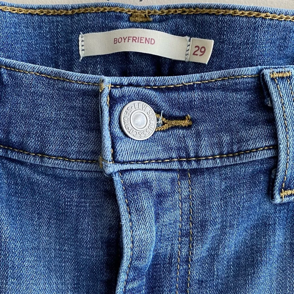 Levi’s Women’s Boyfriend Jeans - Hawaii Blue (Waterless) Wash - Size 29 - Image 10