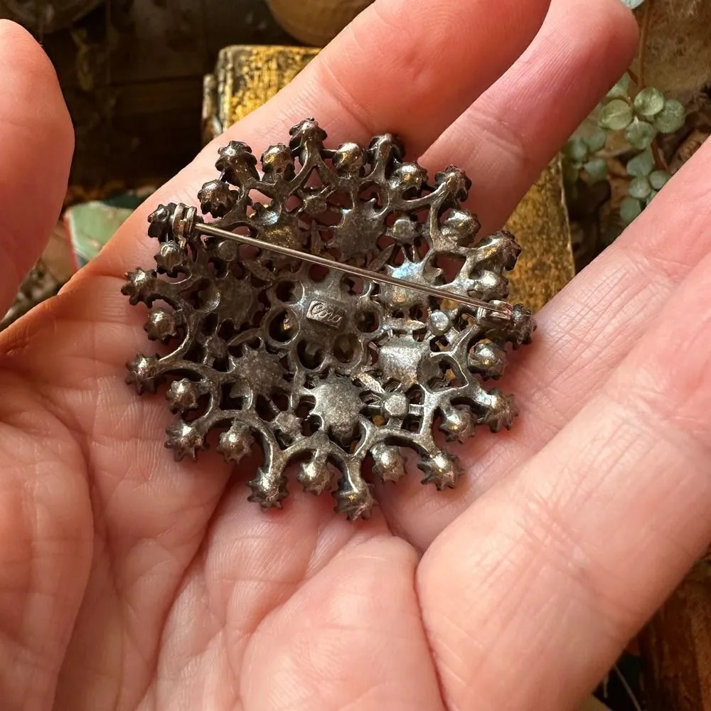 Vintage 1940s Coro Signed Rhinestone Brooch Silver - Image 4