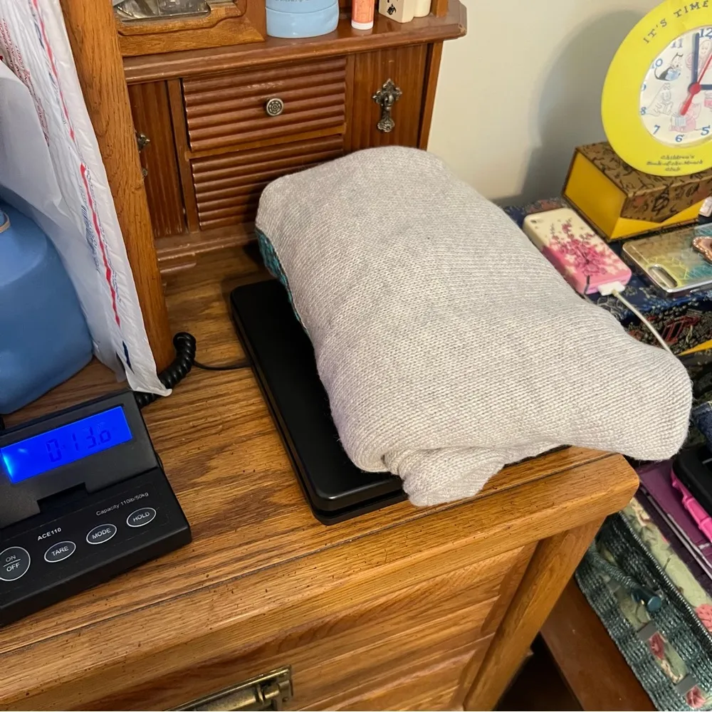 American Eagle Outfitters AEO Wool Blend Deep V Sweater Size Large Dolman Sleeve - Image 12