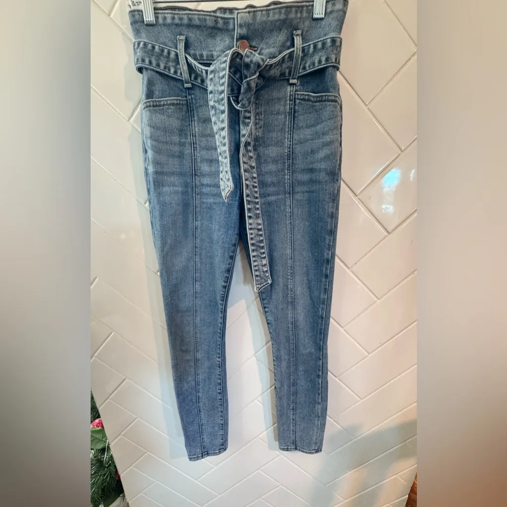 Alice + Olivia  Light Blue Ankle Jeans - Image 4