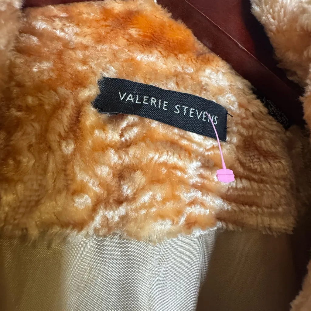 NWOT Valerie Stevens Shiny Peach Champagne Swirl Faux Fur Coat - Size L - Image 7