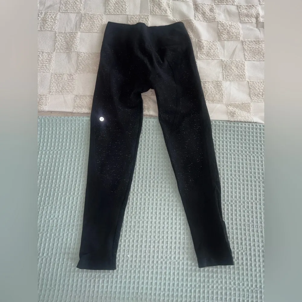 Lululemon Free to Flow 7/8 High Rise Tight Pant Black run Yoga Gym - Image 3