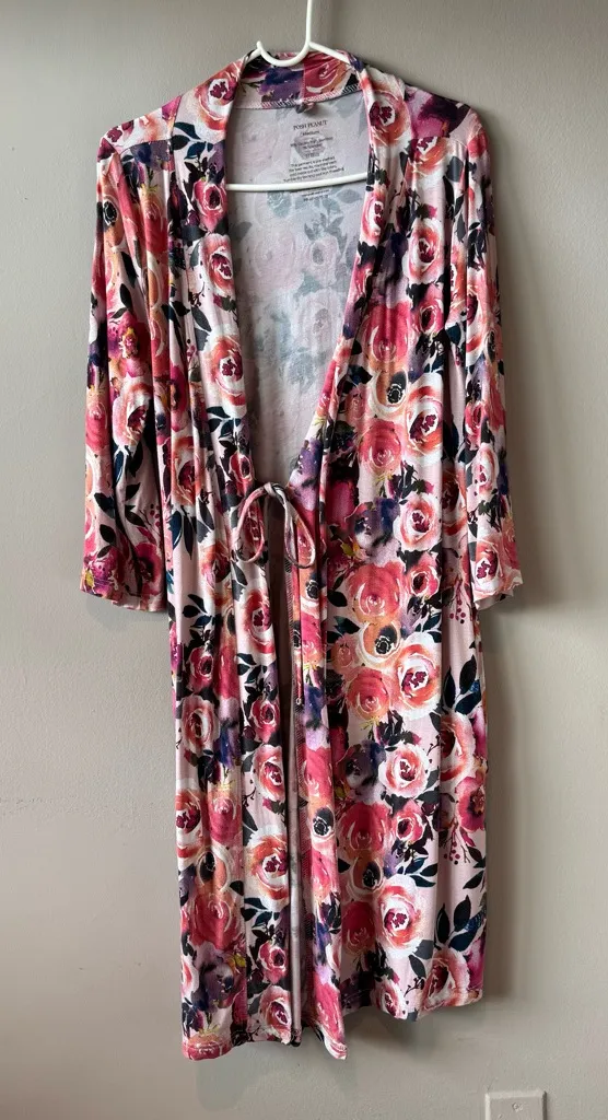 Posh Peanut Women’s Bamboo Floral Dusty Rose Pattern Robe Size Medium Pink - Image 1
