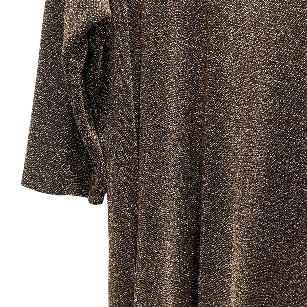 Karen Kane Metallic Boat Neck Long Sleeve Asymmetrical Hemline Top Plus Size 2X - Image 3