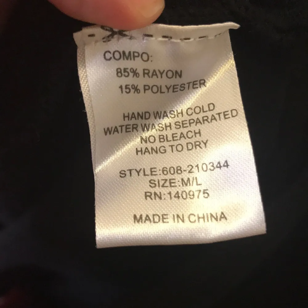 - Verty black short sleeve dress M knit fit & flare - Image 8