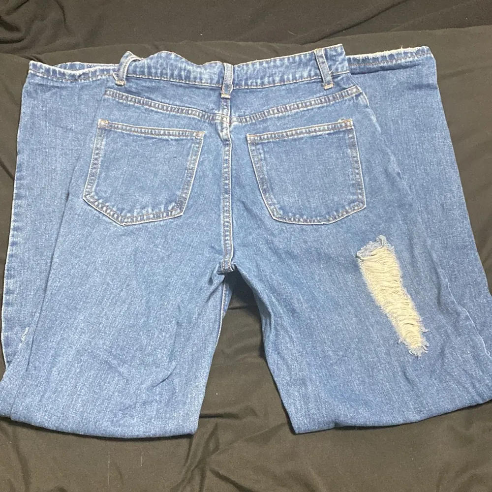 SheIn Mom Jeans - Image 4