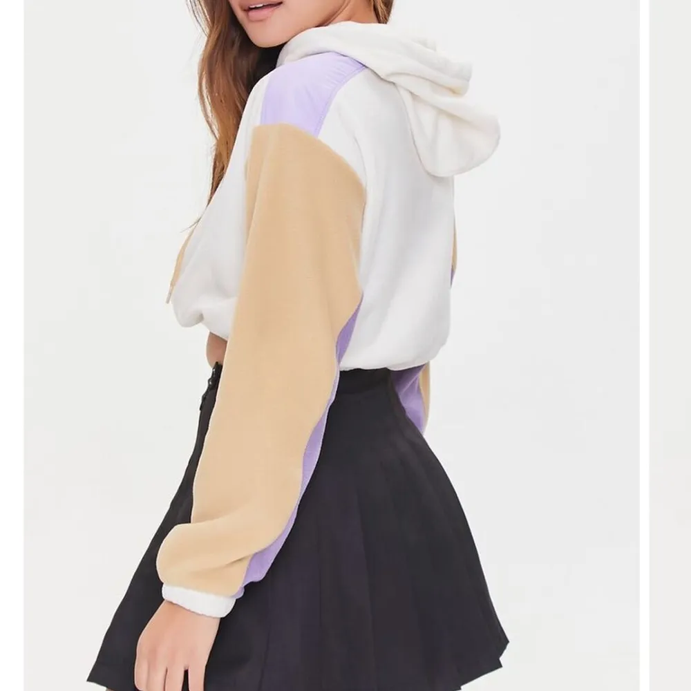 NWT Forever 21 Color Block Cropped Hoodie Sweatshirt Cream Tan Lavender Neutrals - Image 4