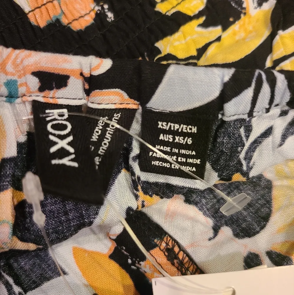 Roxy  Crop Top Size XS - Image 6