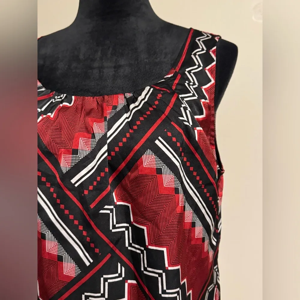 EUC Chico’s Red, Black and White Geometric Pattern Scoop Neck Tank size 1 - Image 3