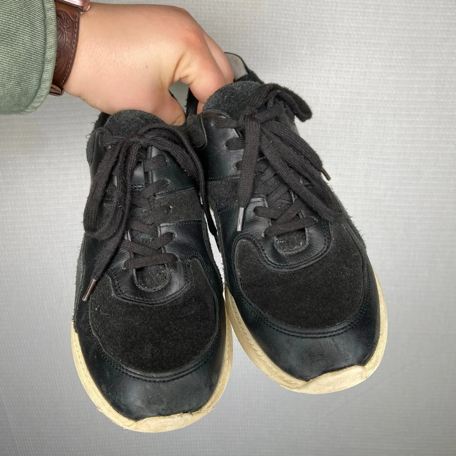 Everlane | Womans Black Sneaker 11‎ Tennis Shoe - Image 3