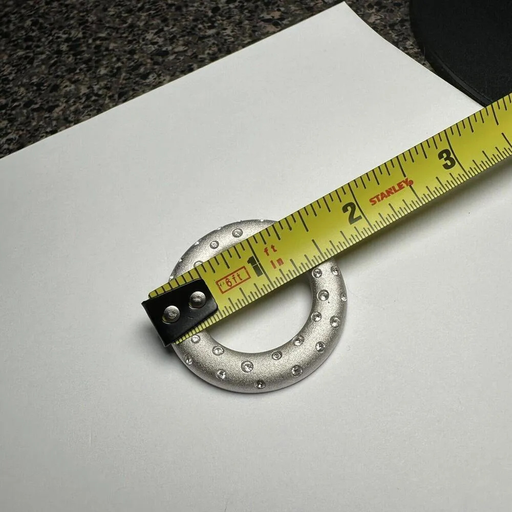 Swarovski Crystal Round Wreath Silver Tone Brooch Pin Swan Signed- Please Read - Image 2