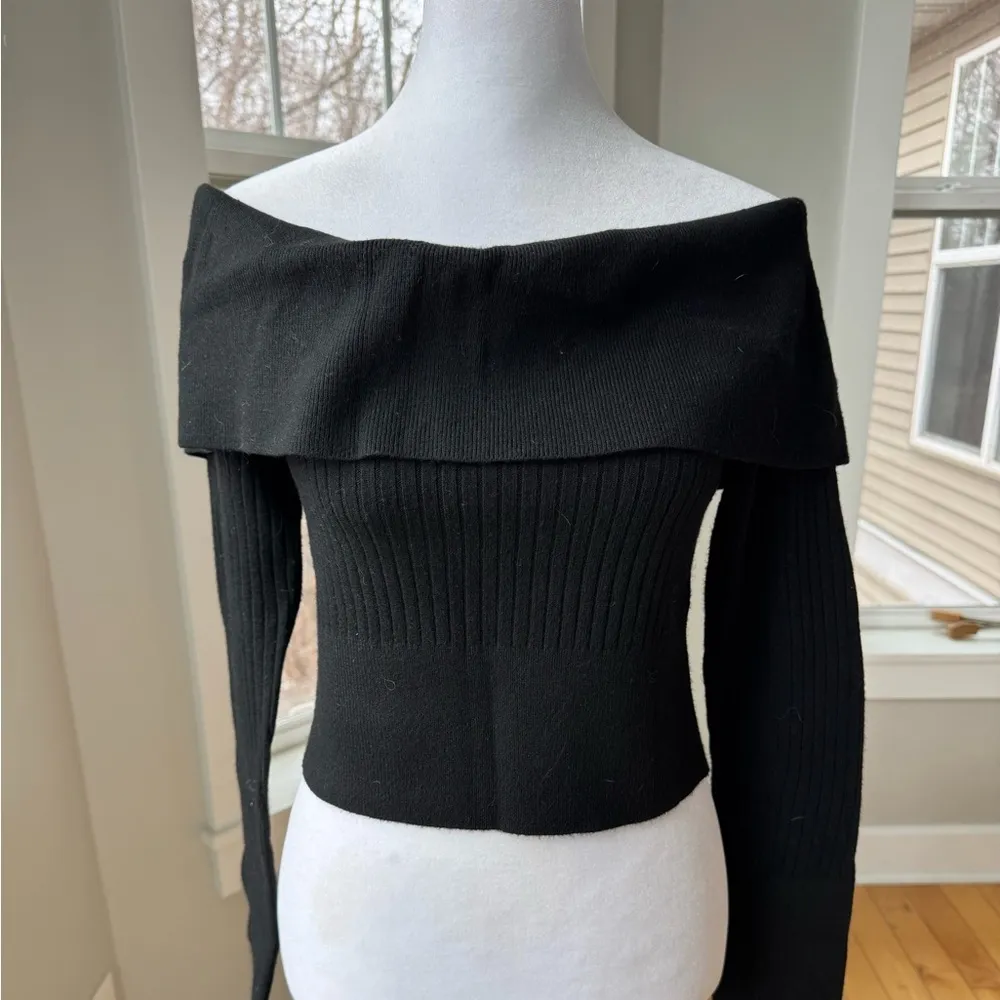 Wild Fable Black Ribbed Off the Shoulder Cropped Sweater Size Medium - Image 9
