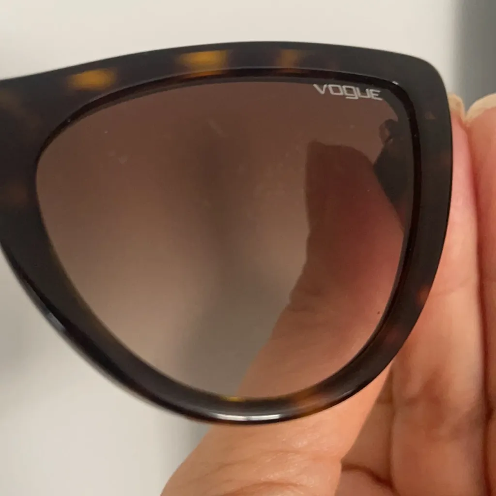 Vogue VO5211 Ladies Polarized Sunglasses Cateye Tortoise Brown 54mm - Image 7