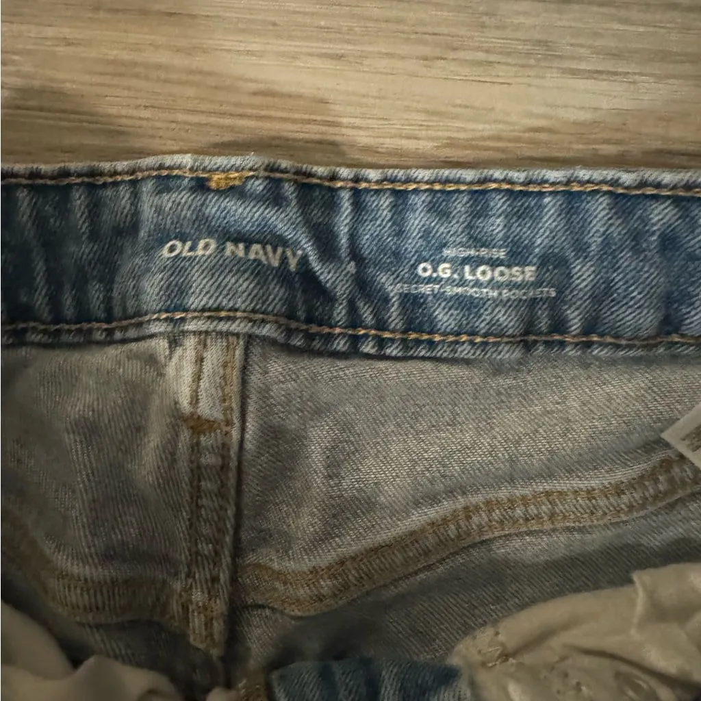 3 pair Jeans bundle size 4-one pair is 4 short - Image 4