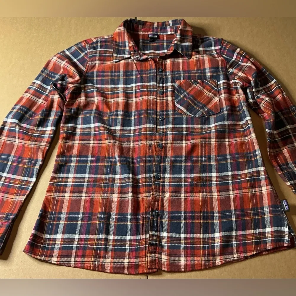 #Patagonia” organic cotton Button Down Shirt - orange and Blue size 6 - Image 5