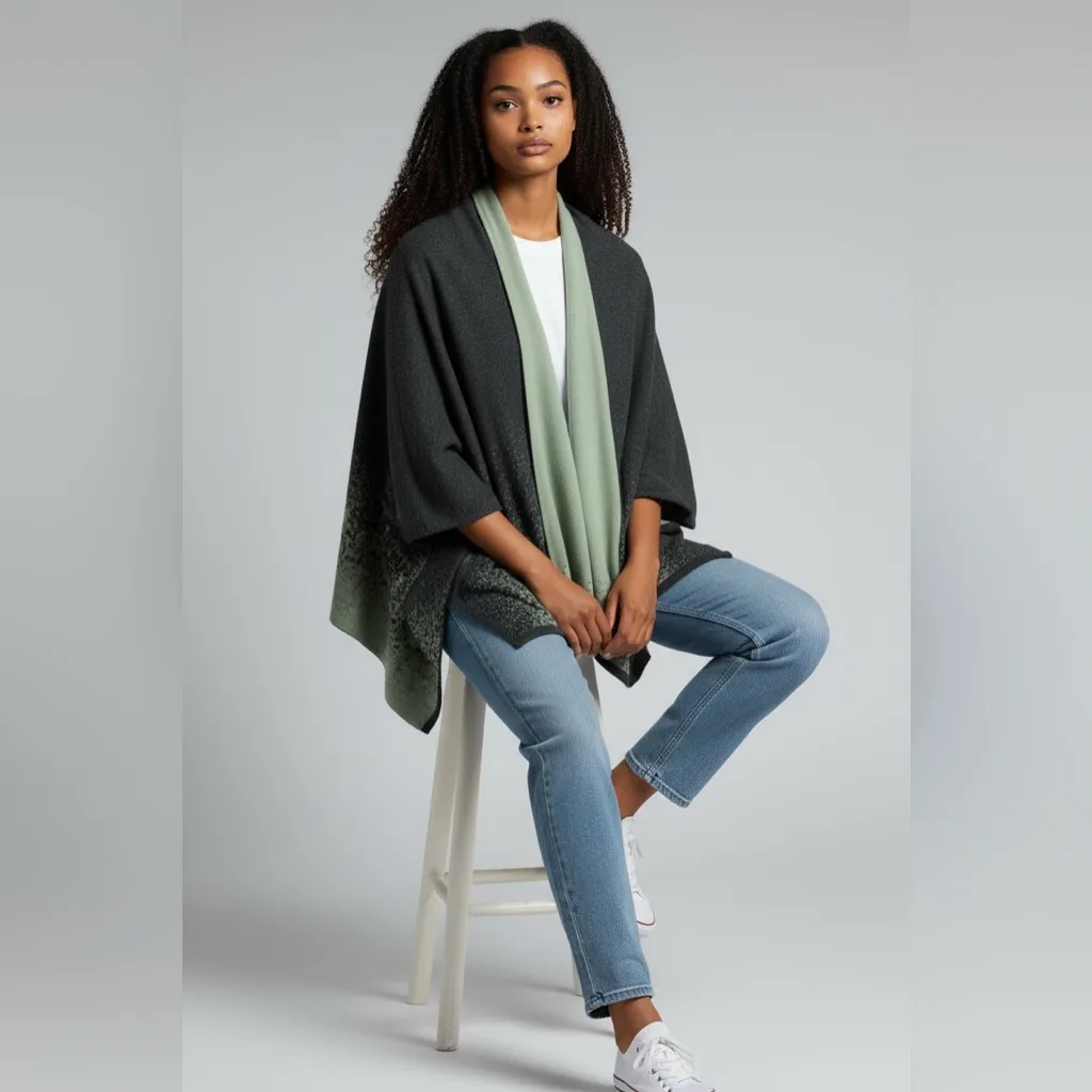 TEJIDOS MARKOS from Ecuador 100 % Wool Women’s Ponchos /Shrugs Black Size undefined - Image 3