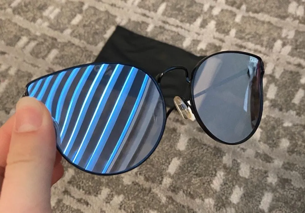 Quay Australia Sunnies - Image 2