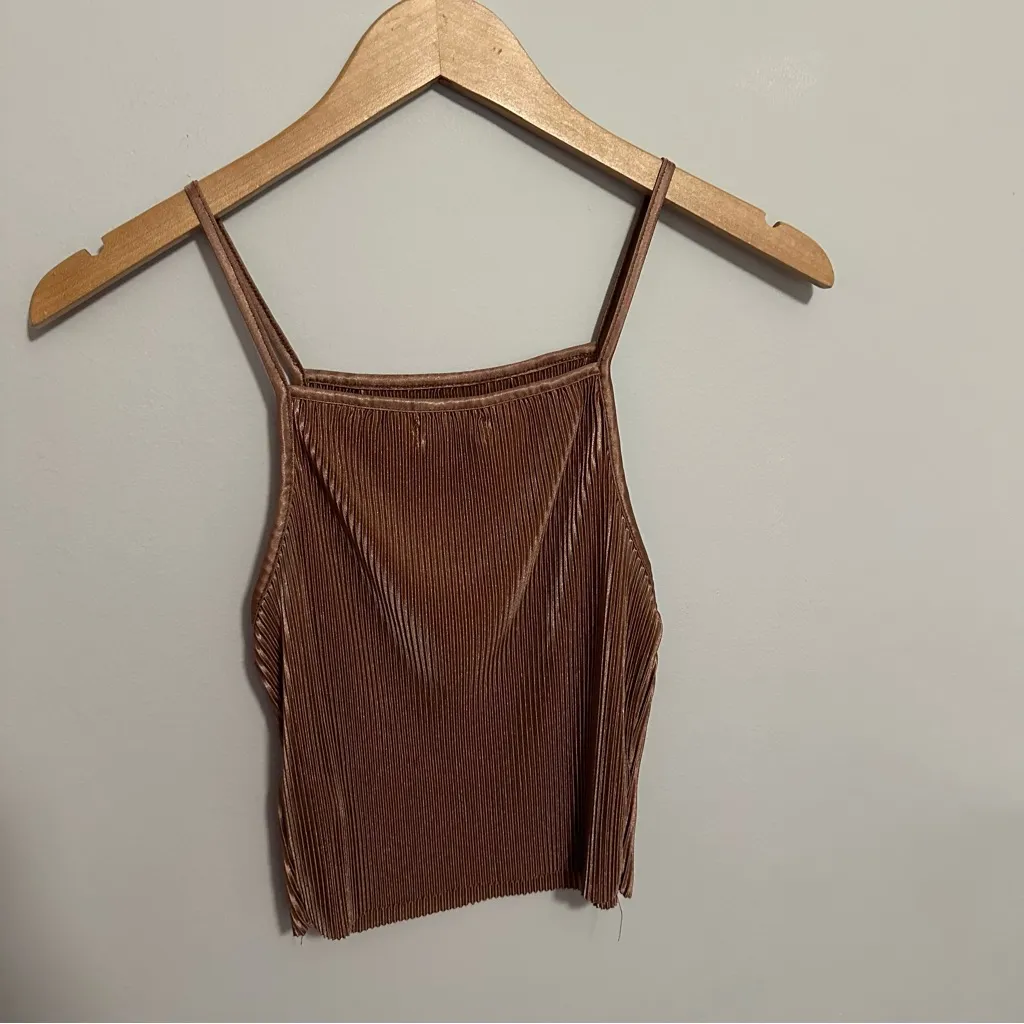 PrettyLittleThing Maternity Plisse Skirt and Crop Top Set Size S/M - Image 9