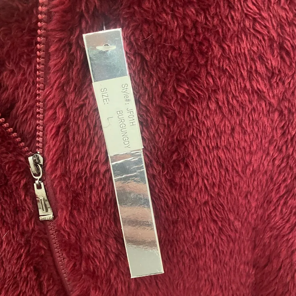 NWT!! 3/4 Zip Pullover Hooded Slightly Cropped Sweatshirt in Burgundy - Image 3