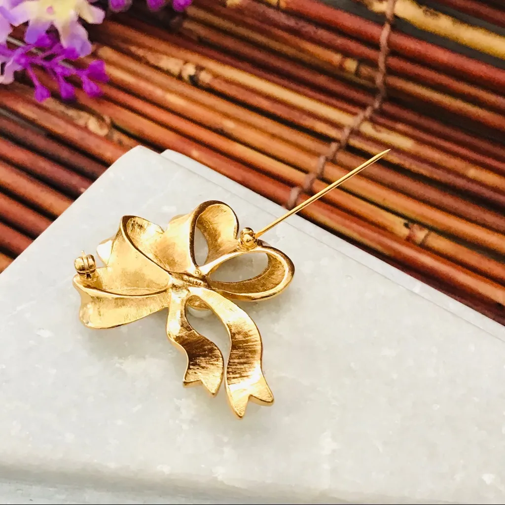 Avon Vintage Ribbon Bow Pin Brooch Gold - Image 4