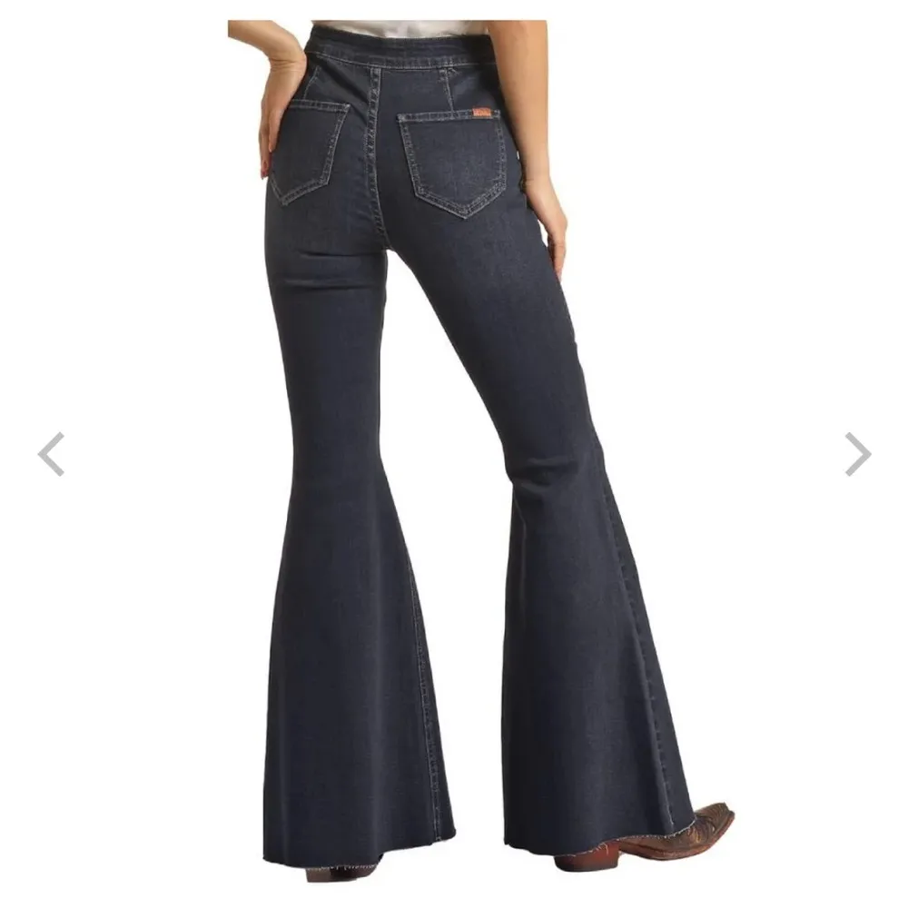 Rock & Roll Cowgirl Women's Bargain Button Bell Jean Size 25 X 34 - Image 2