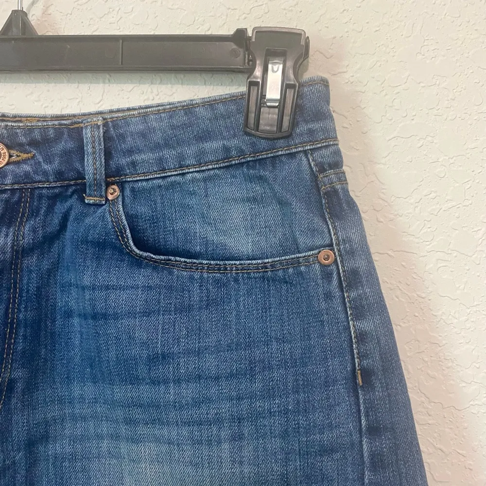 Mango Blue Denim Shorts Raw Hem High  Pockets Rise Size 6 - Image 3