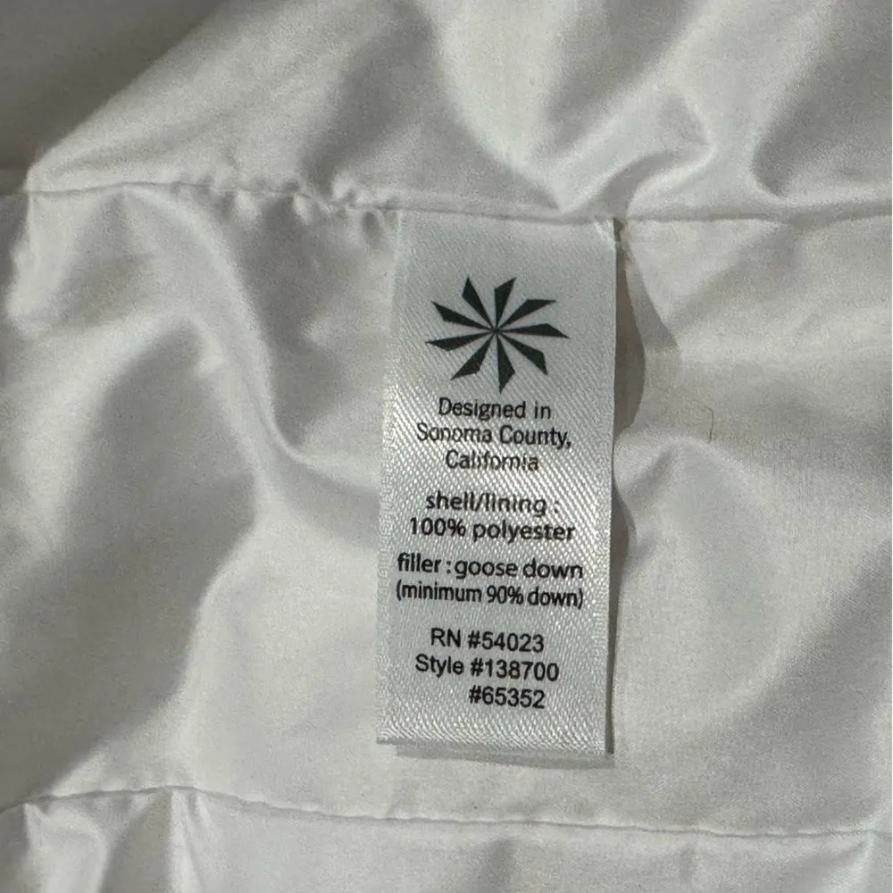 Athleta White Down Puffer Jacket Coat Women’s Large - Image 3