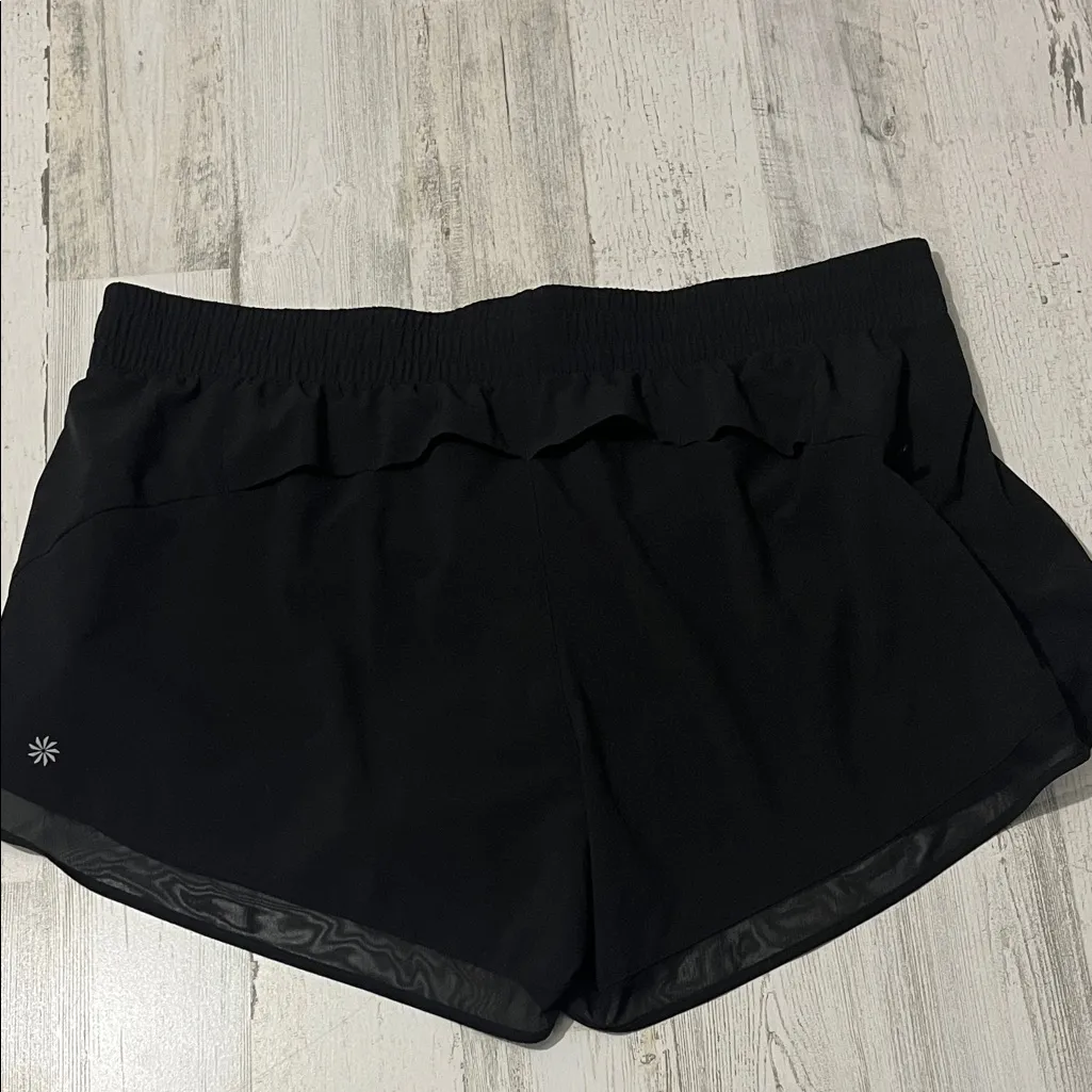 Athleta Mesh Racer Run 4” Shorts Size XL - Image 8