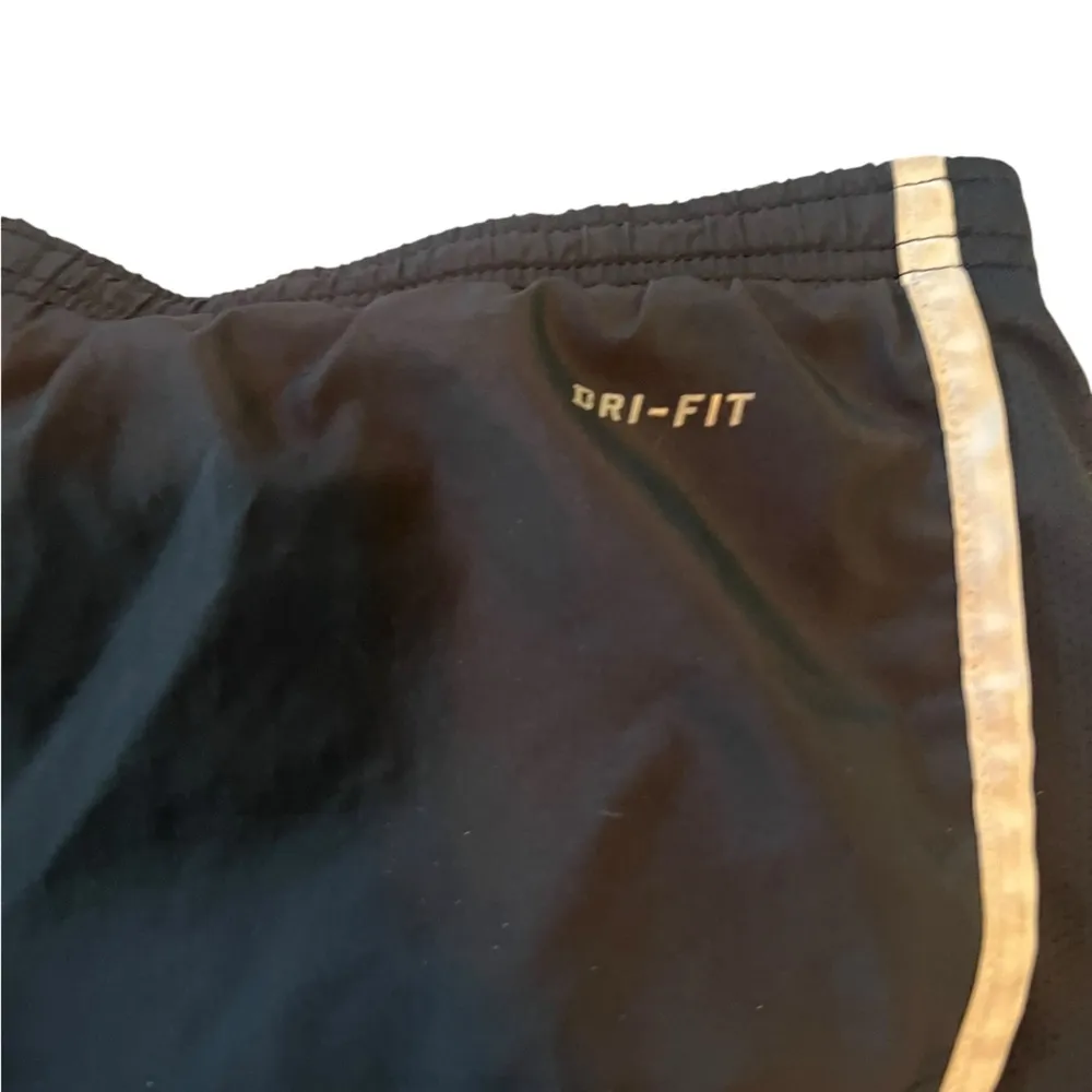 Nike Black Shorts with Cream Accents - Image 5