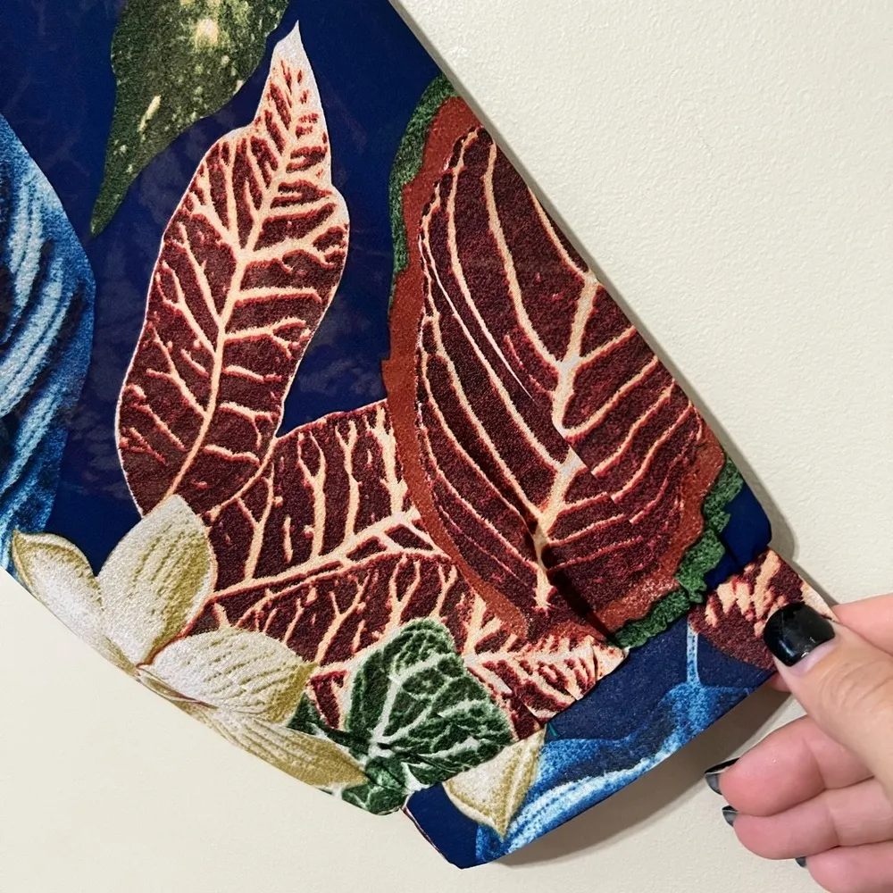 UMGEE sz small long sleeve wrap dress or cover up with pockets thin keyhole back - Image 7