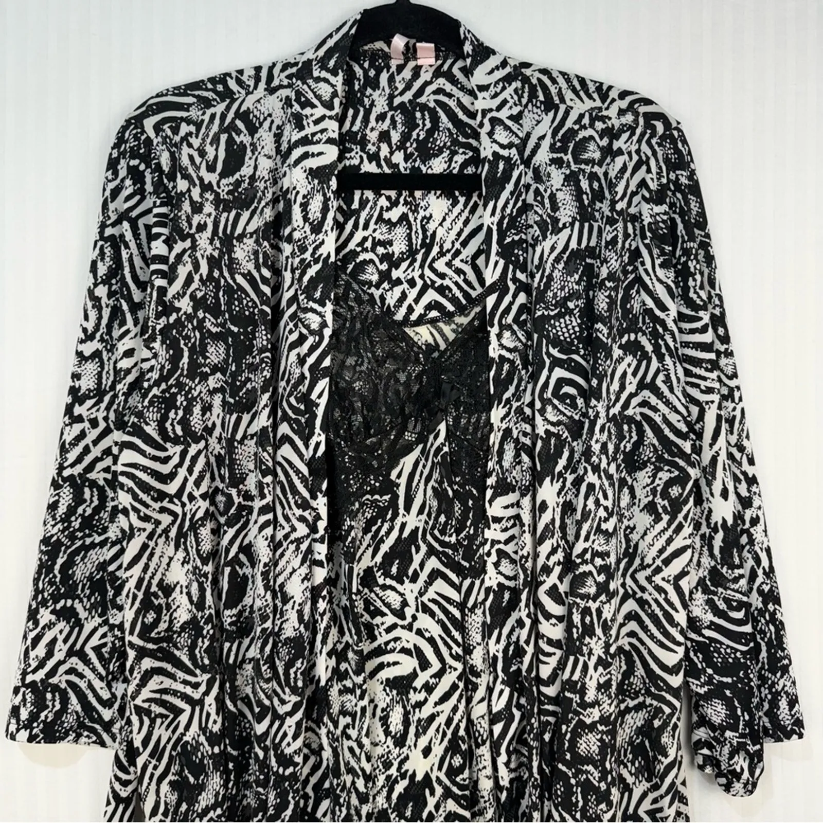 Body Touch Satin Chemise Slip Robe Set Women’s Medium Lace Lingerie Animal Print - Image 3