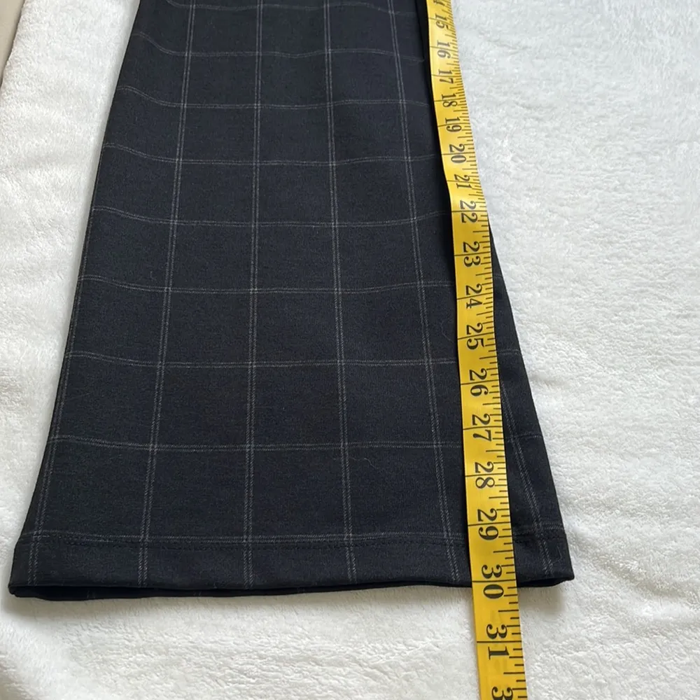 Max Studio Women’s Pants Size Medium - Image 9