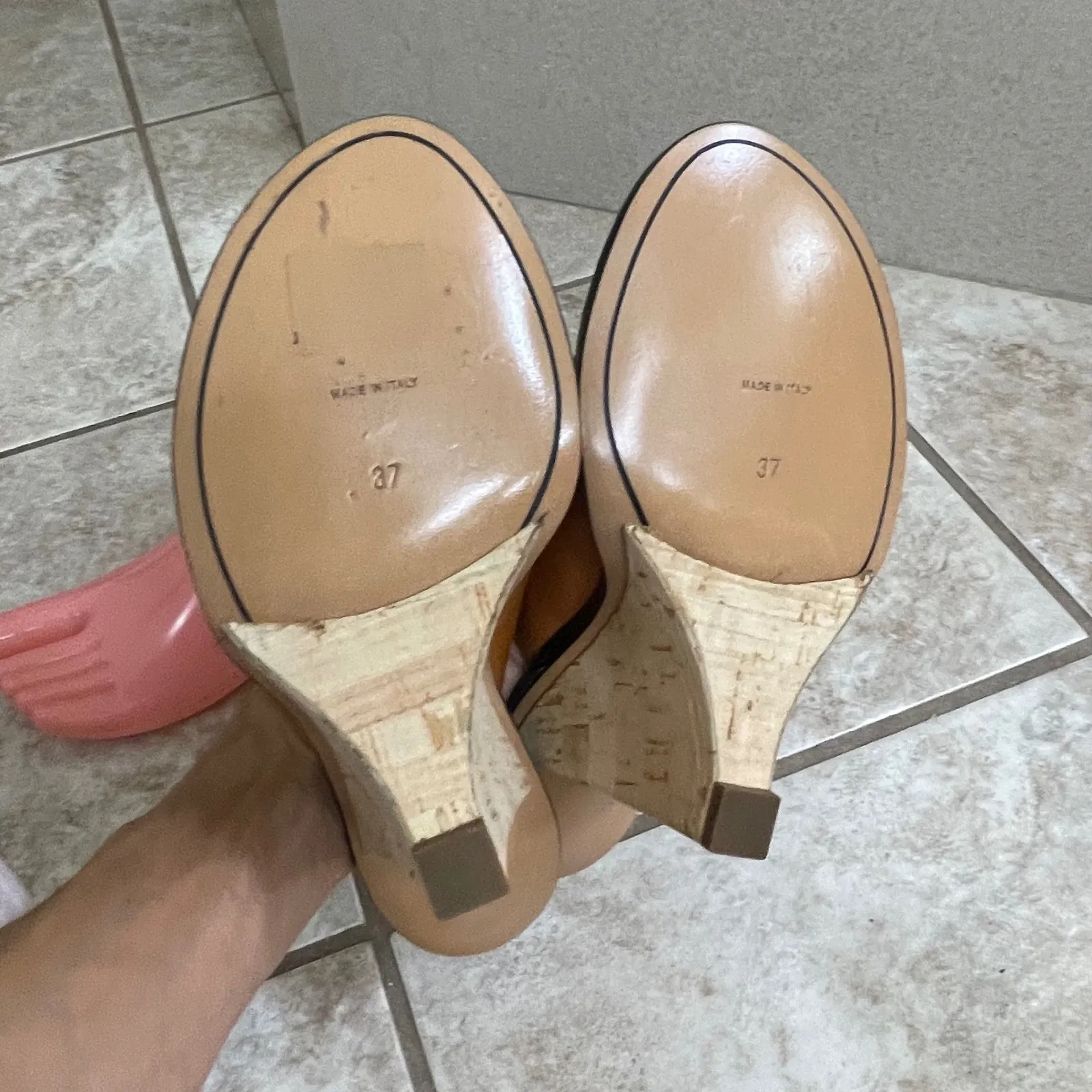 Chloé Women's Tan camel Leather Wedge Mules Sandals  37 Made in Italy used 1X - Image 5