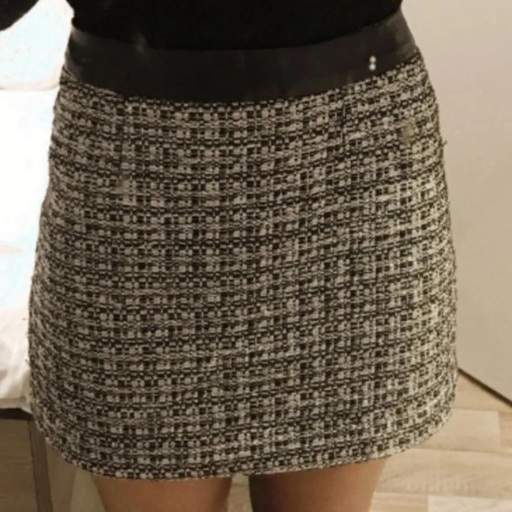 Gap Women's Woven Knit Faux Leather Waist Mini Skirt 16 - Image 3