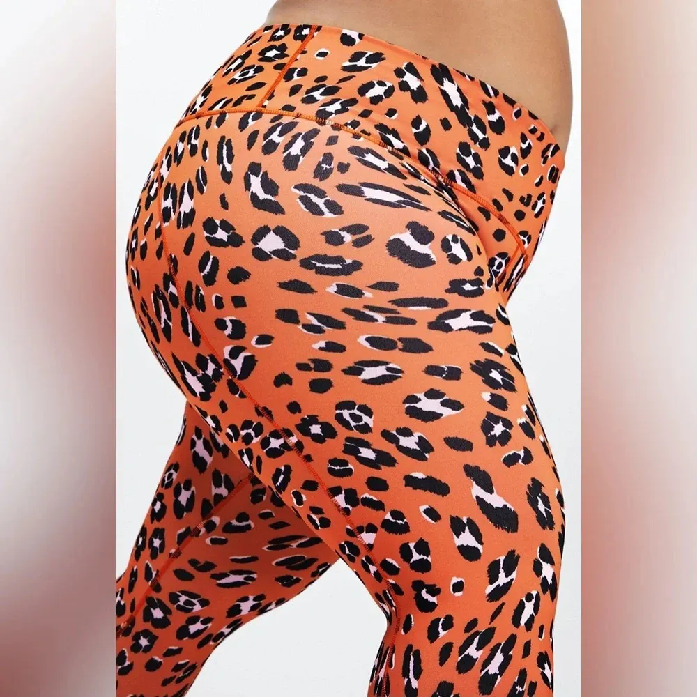 Fabletics Powerhold Compression ⅞ Leggings in Burnt Orange Leopard Size 2X - Image 3