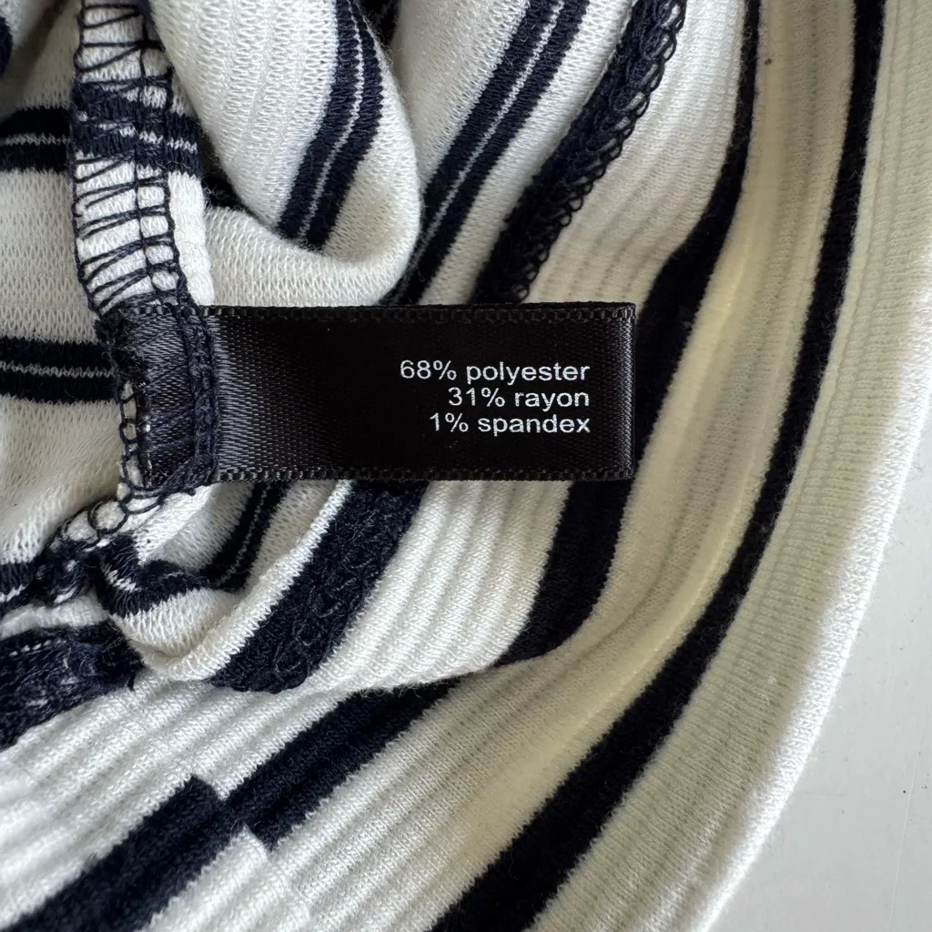 The Limited Ivory and Navy Blue Striped Cropped Boxy Fit Short Sleeve Top Small - Image 7