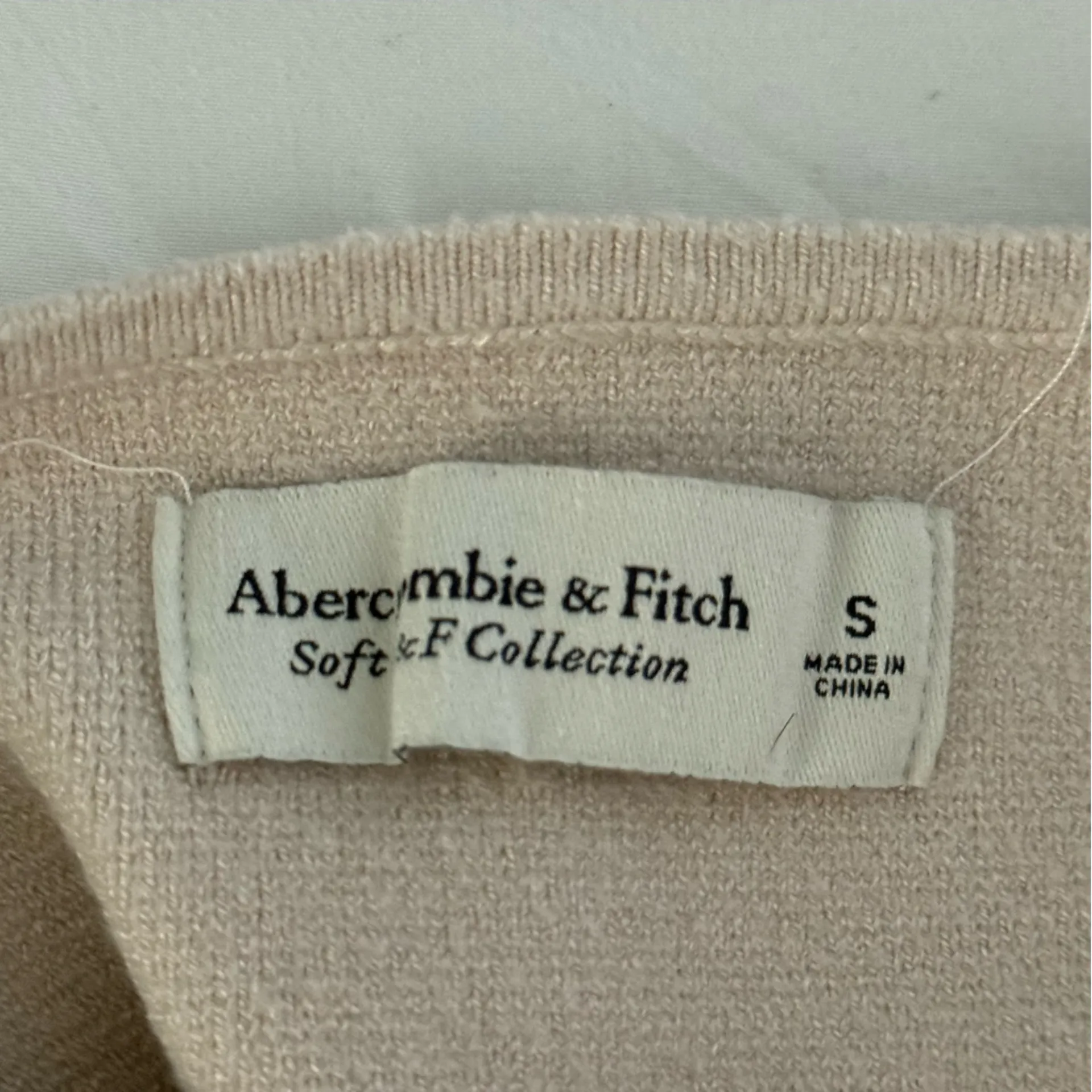 Abercrombie & Fitch Square Neck Beige Cropped Sweater Tank - Image 4