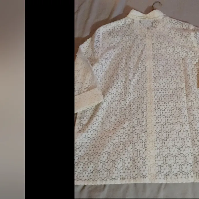 Alfred Dunner womens 14 cotton blend crochet floral creme button up shirt - Image 5