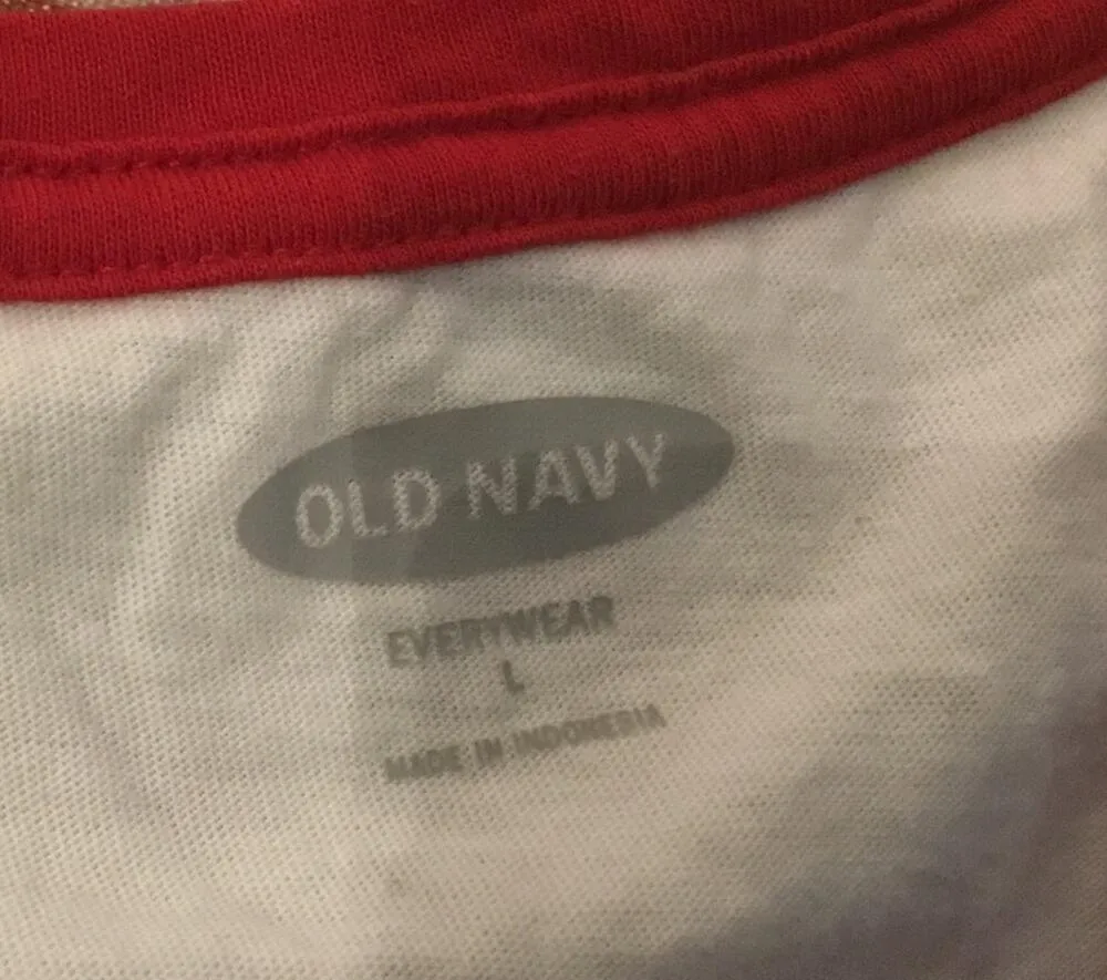 Old Navy Best in snow Shirt - Image 4