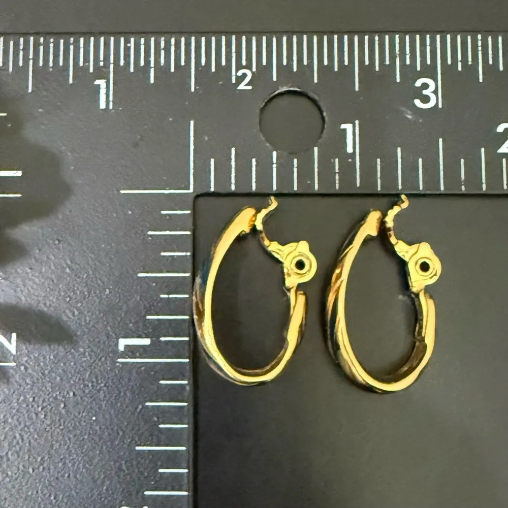 Vintage MONET Gold - Image 9