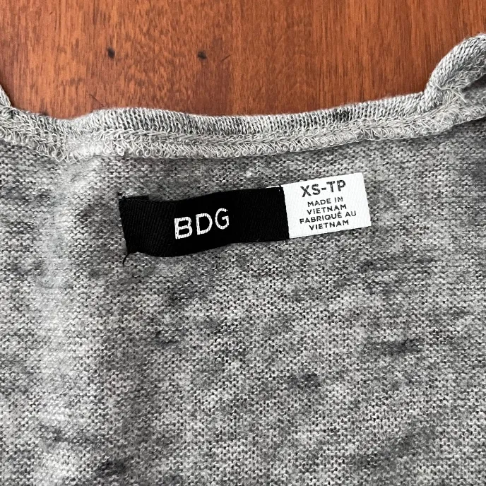 BDG‎ Gray V-Neck Sweater - Image 2
