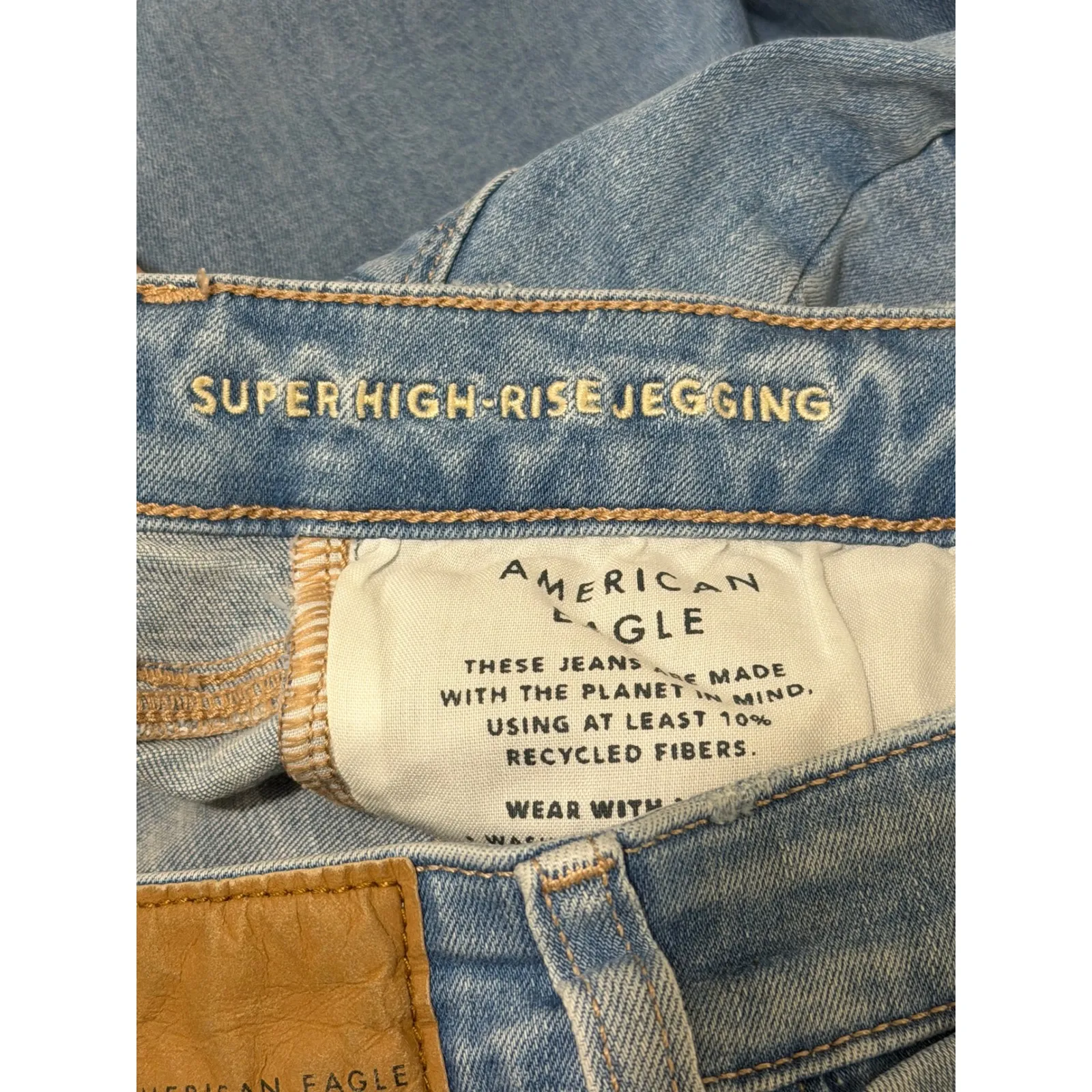 American Eagle Super High Rise Jegging Women's Sz 4 Distressed Blue Denim Jeans - Image 4